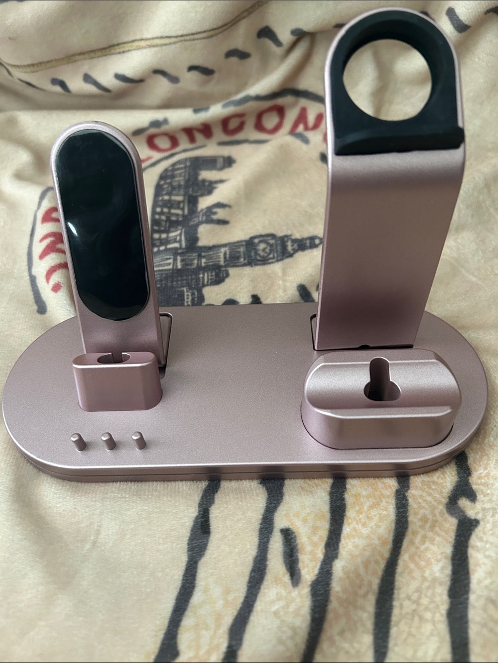 Rose Gold 3-in-1 Charging Stand for Smartwatch, Phone & Bands